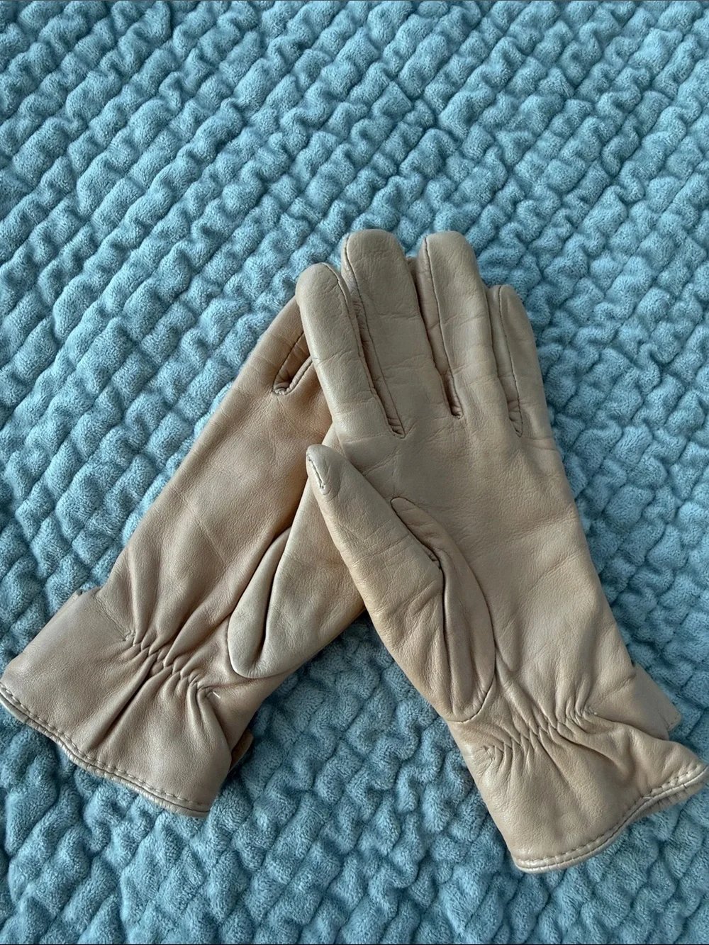 Mango Beige Leather Buckle Gloves